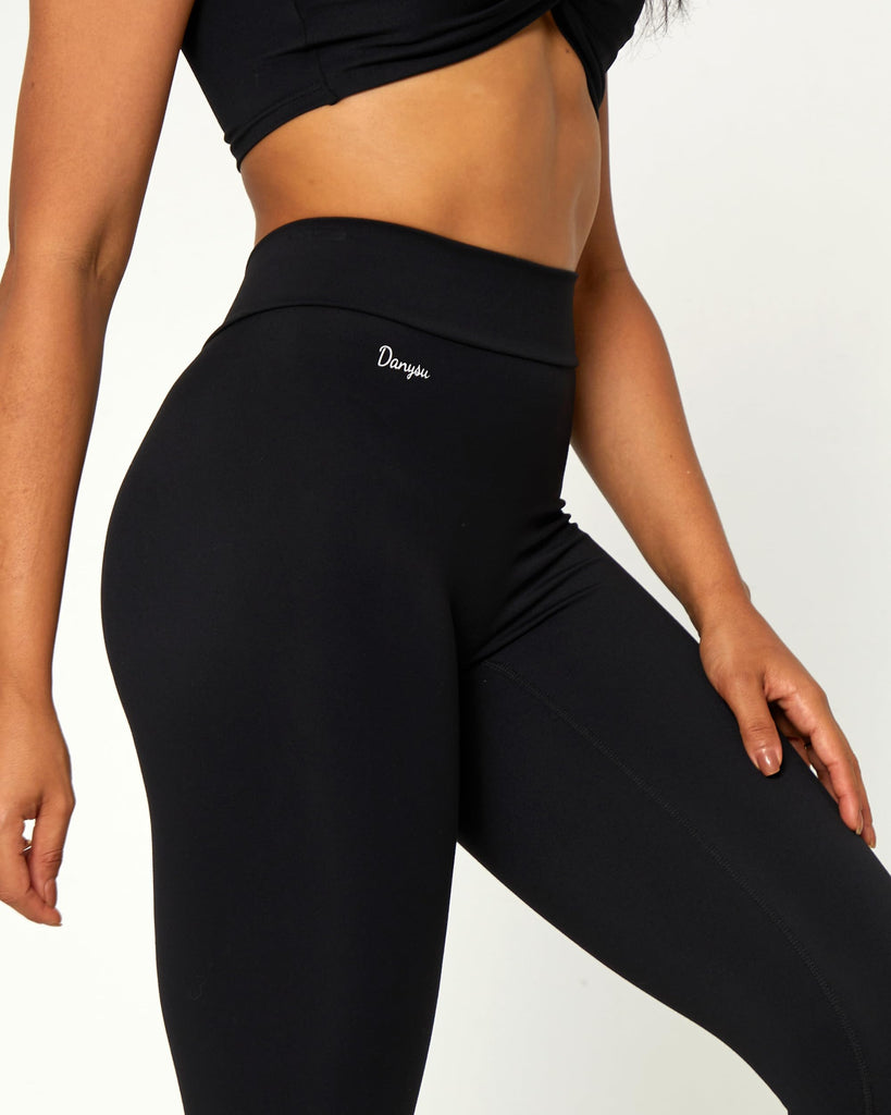 V Back Scrunch Leggings (Black) – Fitness Fashioness